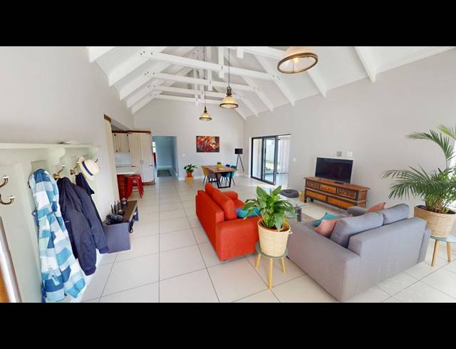 3 BEDROOM HOUSE FOR SALE IN BLUE MOUNTAIN VILLAGE